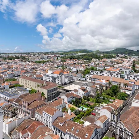 Atlantic Penthouse - City, Montain & Ocean - Free Parking