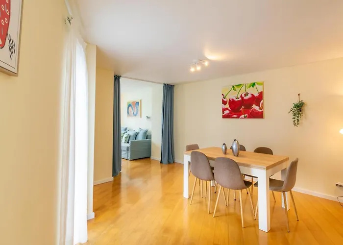 아파트 Atlantic Penthouse - City, Montain & Ocean - Free Parking Ponta Delgada