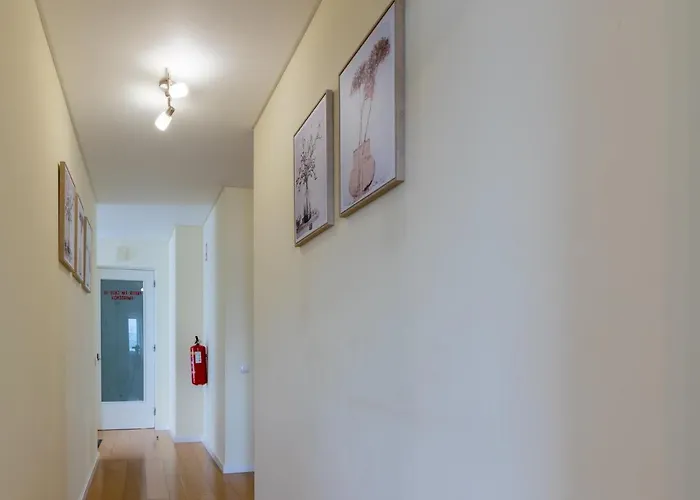 Atlantic Penthouse - City, Montain & Ocean - Free Parking 아파트 *